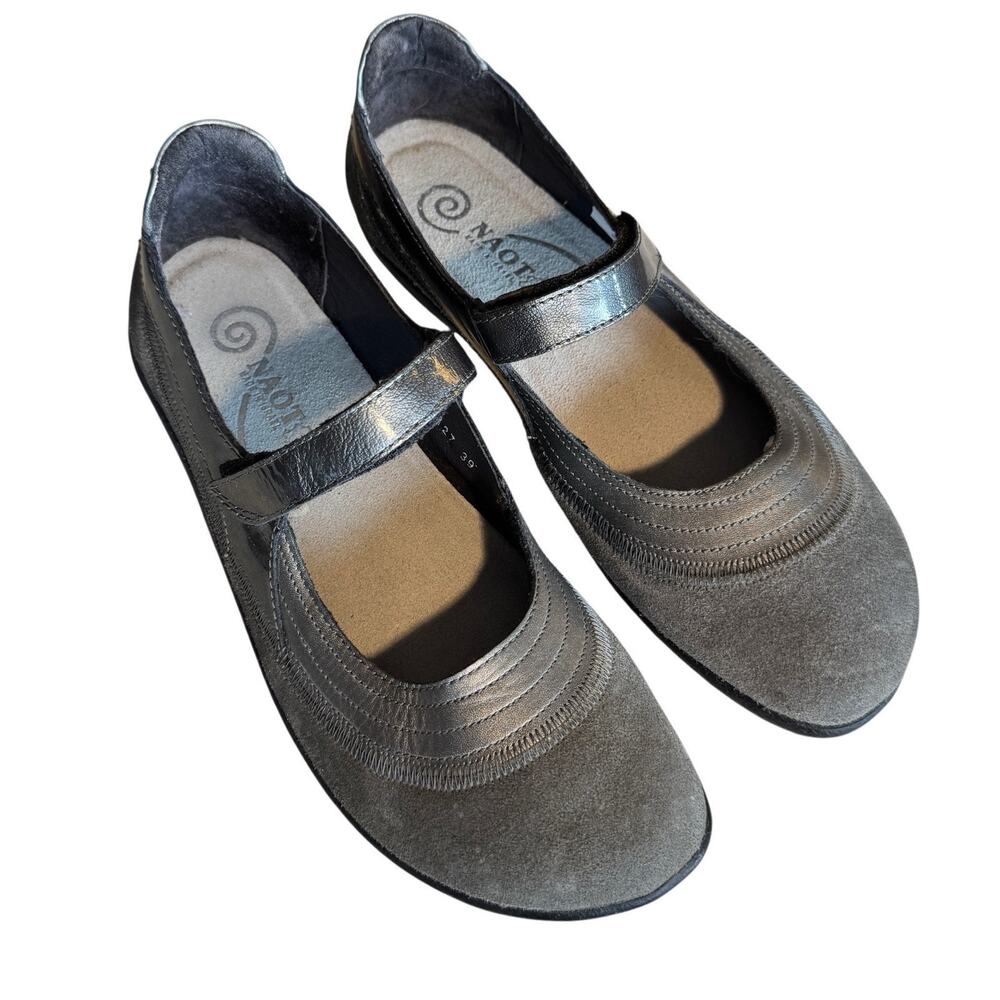 *SOLD* Naot Kirei Grey Suede Mary Jane Flats Womens Sz EU 39 Velcro  Closure